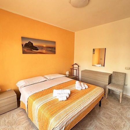 Murphy Holiday Home - Residenza Guardia Vecchia La Maddalena  Ngoại thất bức ảnh
